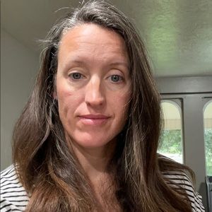 Meet your Posher, Holly